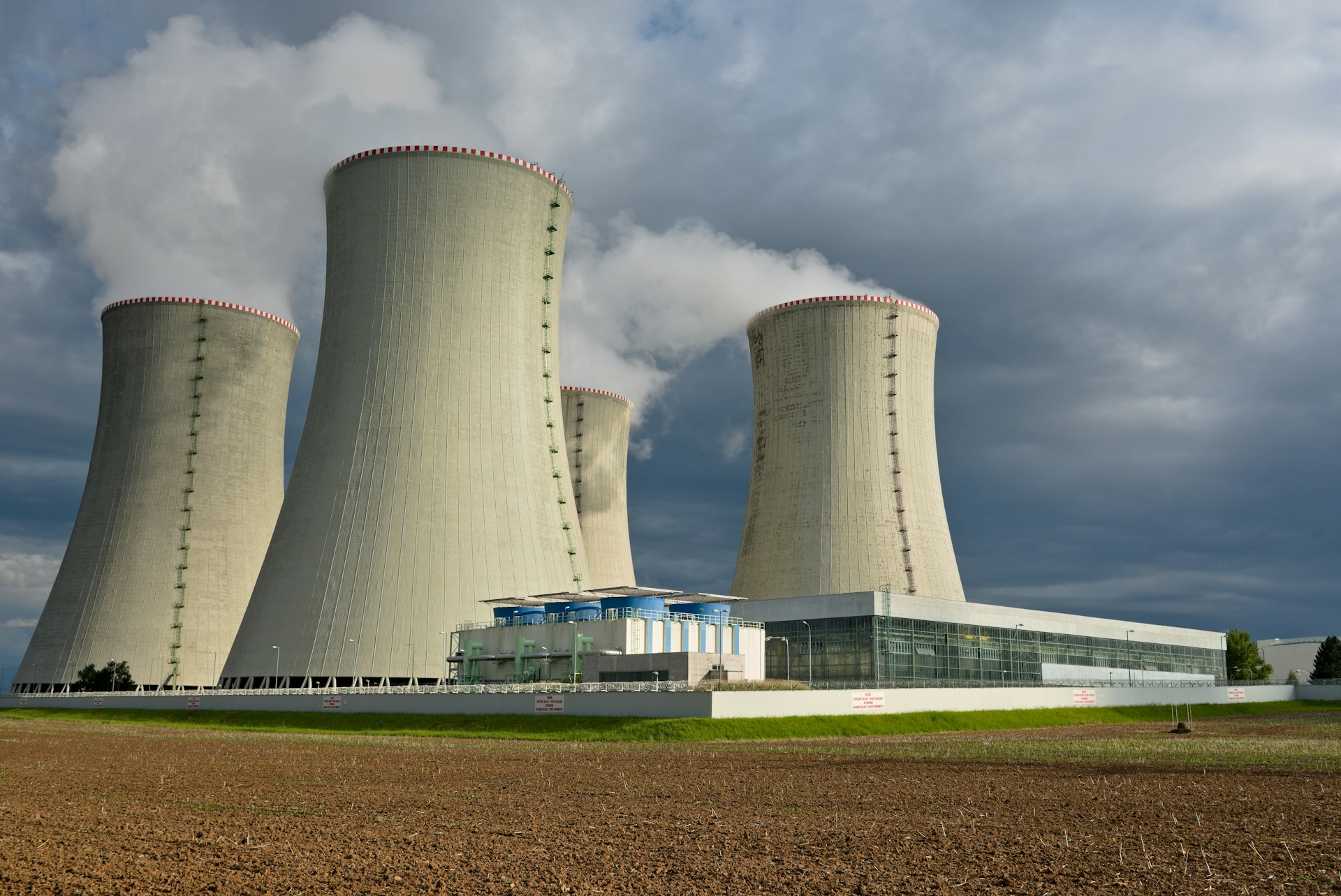 Beyond the Buzzwords: Why True ASD-STE100 Compliance is Critical for Aerospace and Nuclear Engineering Safety